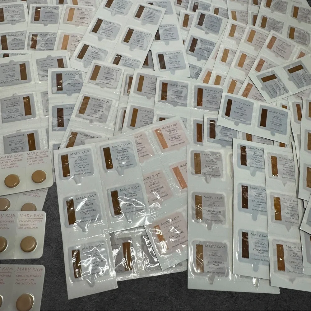 Mary Kay Foundation‎ Sample Lot Mixed Shades Sachets Bulk Makeup